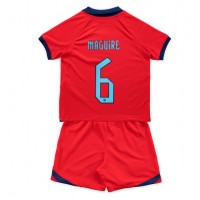 England Harry Maguire #6 Replika babykläder Bortaställ Barn VM 2022 Kortärmad (+ korta byxor)